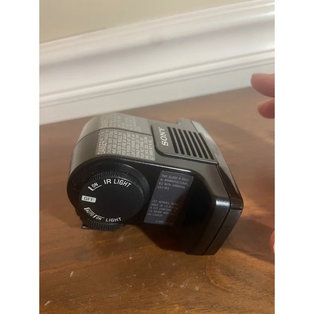 Sony HVL-IRH Video IR Light for Camcorder NightShot Infrared Black Accessory